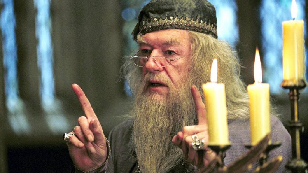 Os 10 Melhores Filmes De Michael Gambon E Suas Atuações Brilhantes