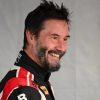 O astro Keanu Reeves fez sua estreia profissional no automobilismo no circuito de Indianápolis