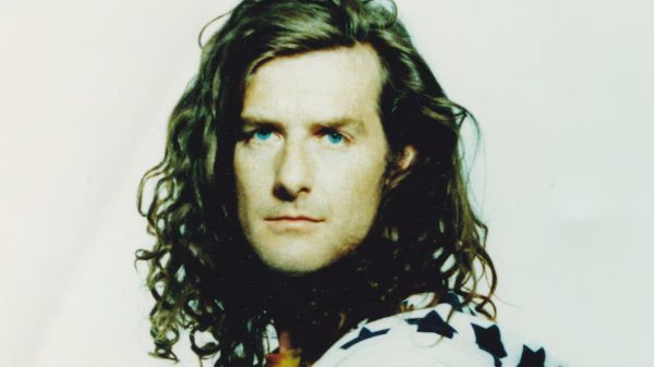 Ollie Olsen em uma foto promocional de 1991 para seu projeto Third Eye