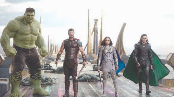 Thor: Ragnarok - Filme mostra batalha épica dos Deuses e destruição do mundo