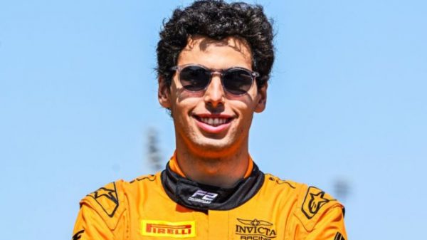 Brasileiro Gabriel Bortoleto deverá ser piloto da Sauber na Fórmula 1 em 2025