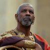 Denzel Washington em cena de "Gladiador 2"